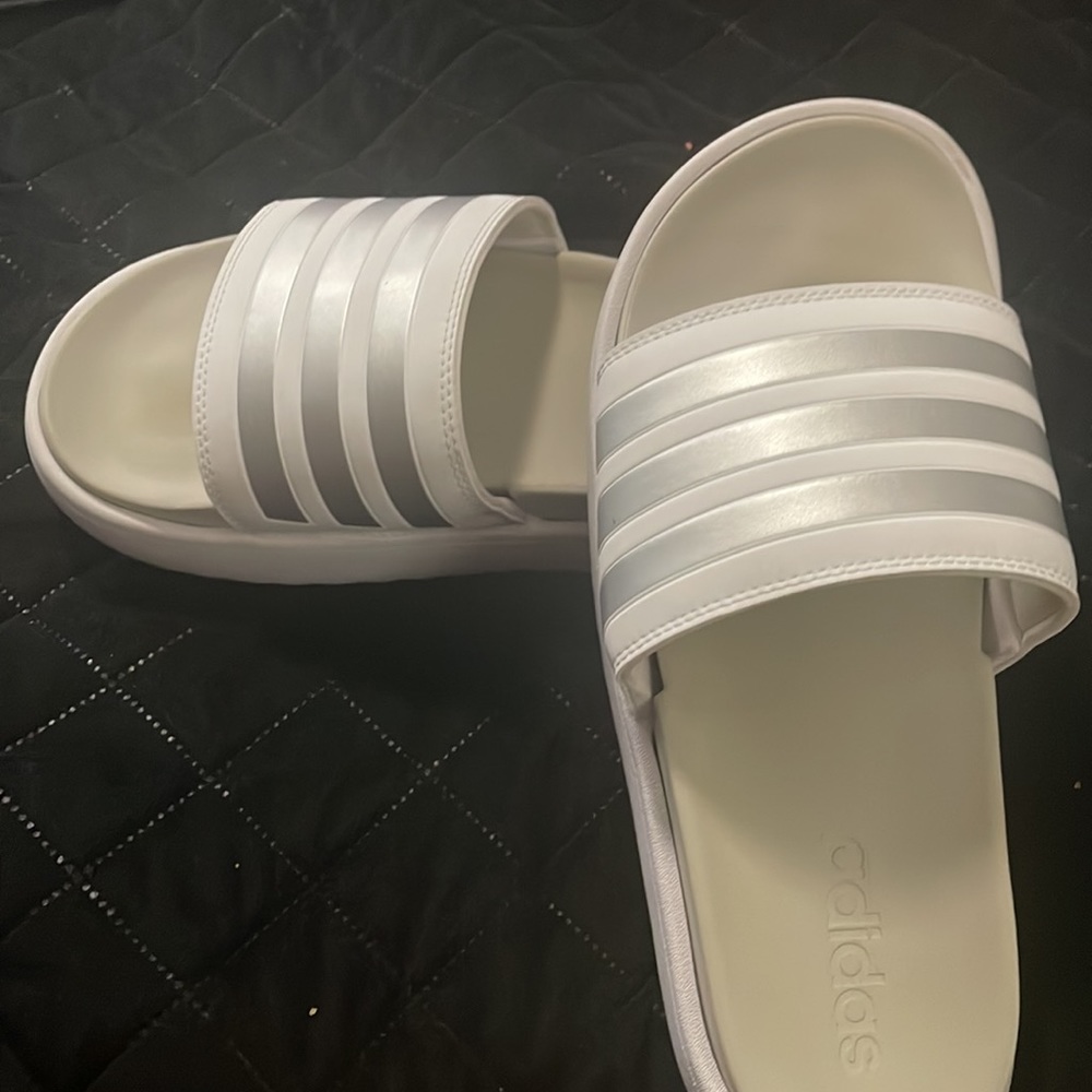 Adidas Platform Slides Size 10 - image 4